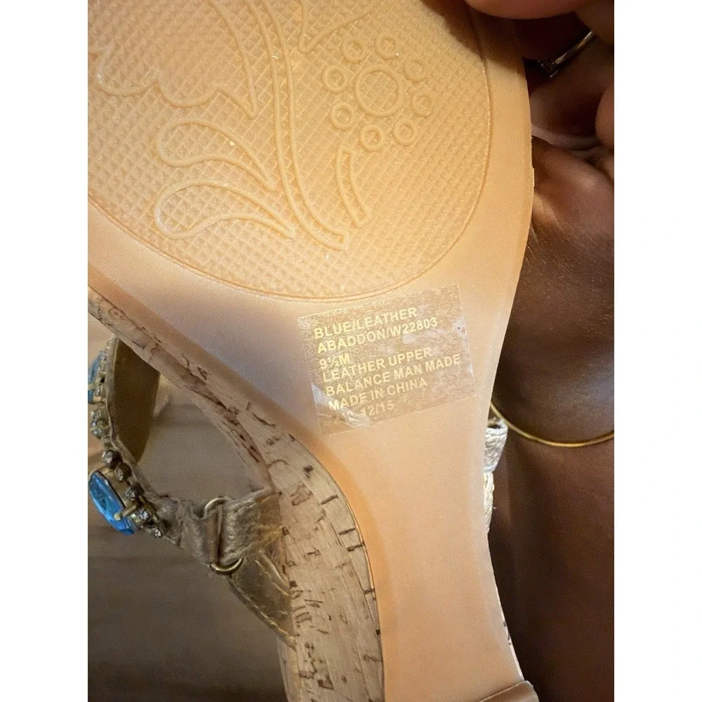 Cynthia Rowley Women's Sandals Size 9.5 Wooden Platform Wedge